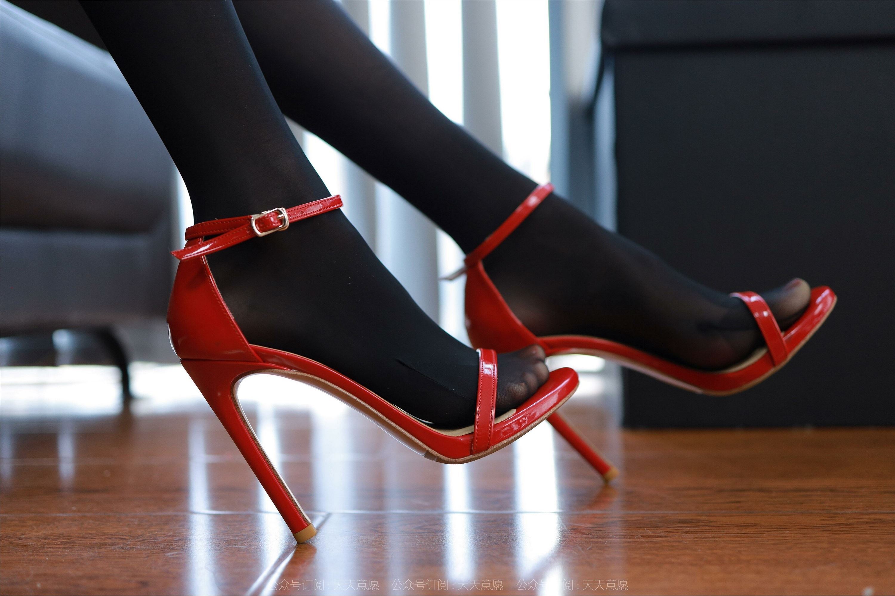 IESS异思趣向  2022.06.23 丝享家 1126：团团《一对黑玉》